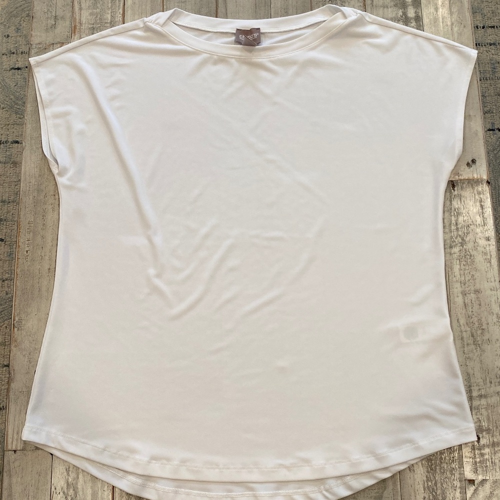 Chicos Blouse White Size 2 Short Sleeve Classic Top Large Pull over Light weight